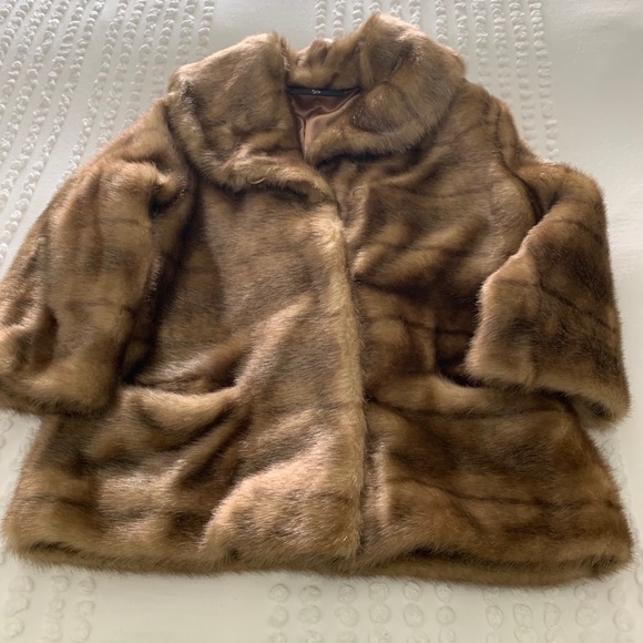 Rachel Zoe Faux Fur Cropped Jacket BNWOT XS - Picture 2 of 12